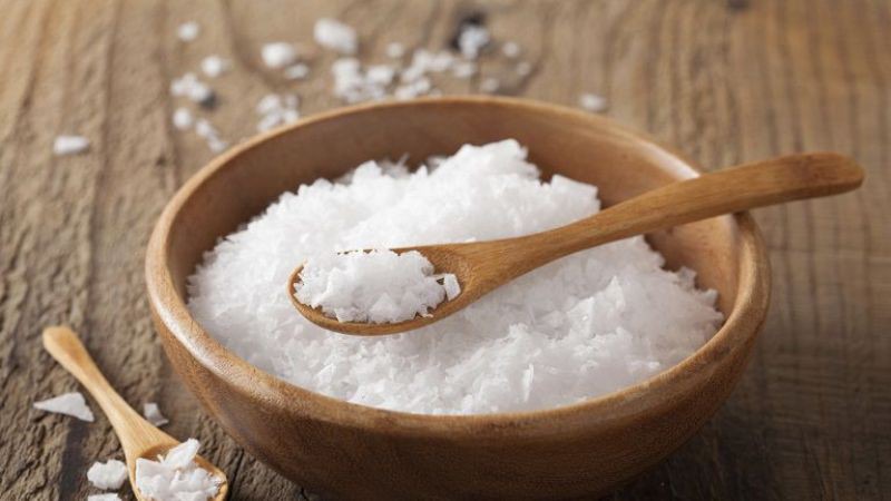 Công dụng chữa viêm lỗ chân lông bằng muối