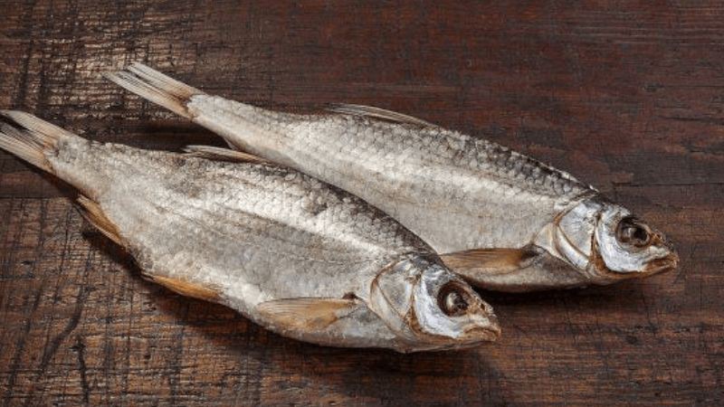 Cách chọn cá muối Astrakhan ngon